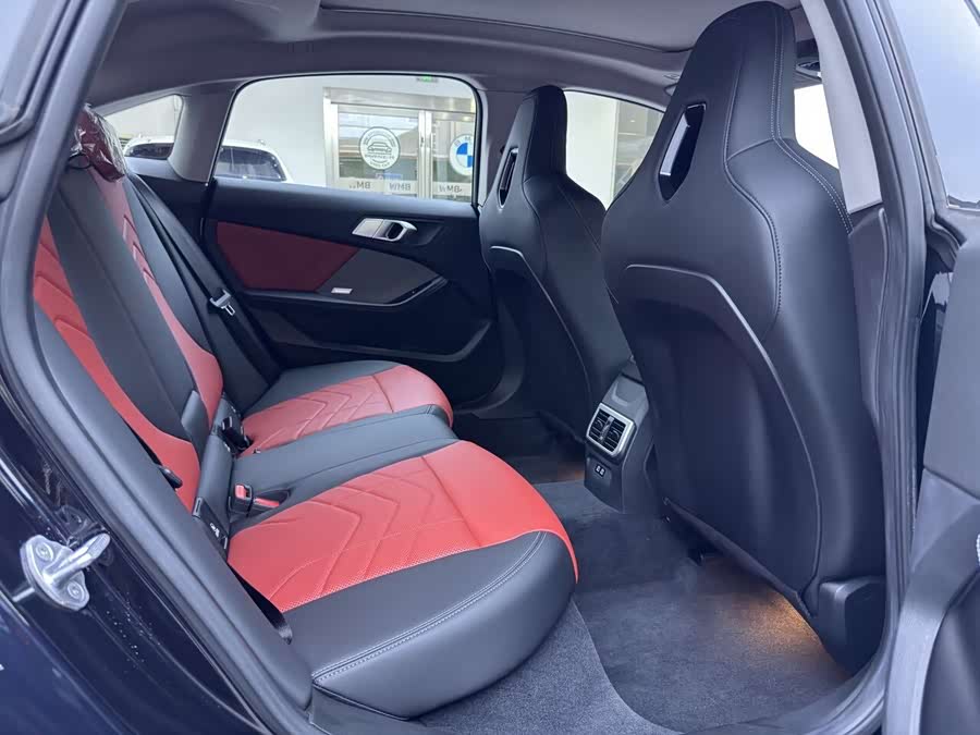 BMW 2 Series car image #12