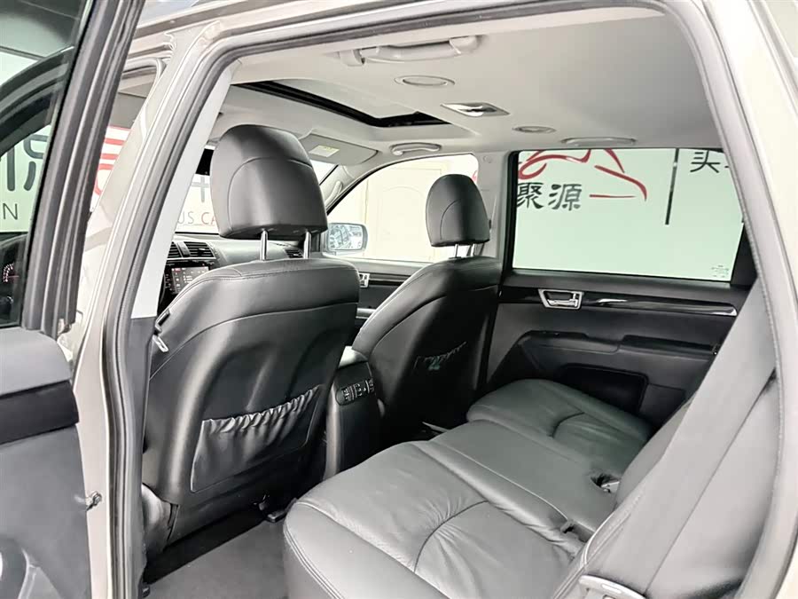 Kia Mohave 2010 صورة سيارة #12