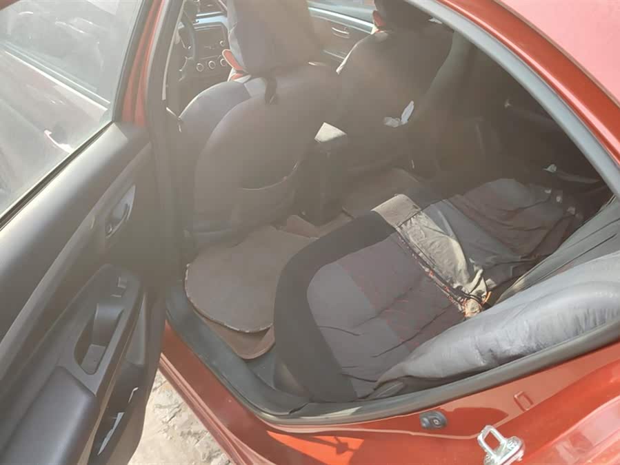 Suzuki Ciaz 2015 изображение автомобиля #12