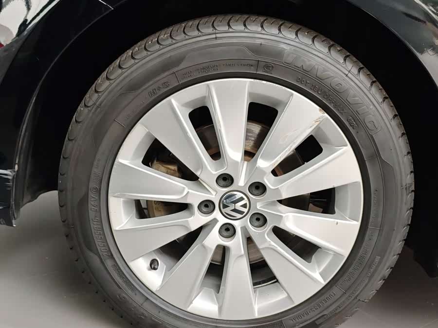 Volkswagen Lavida 2016 car image #12