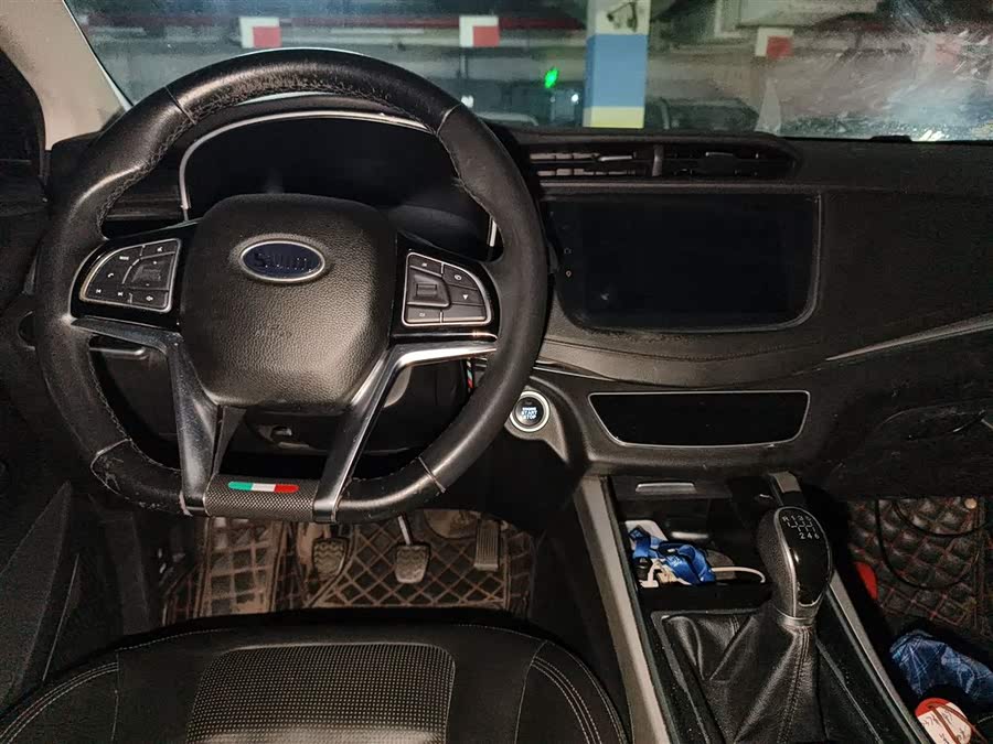 SWM斯威汽车 SWM斯威G01 2018 汽车图片 #12