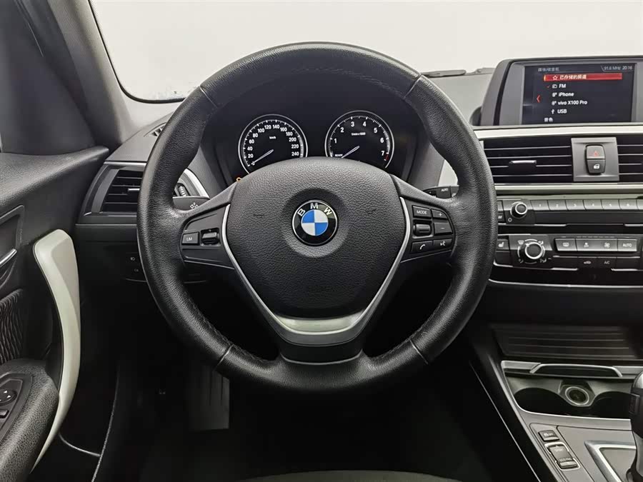 BMW 1 Series (Imported) 2019 car image #12