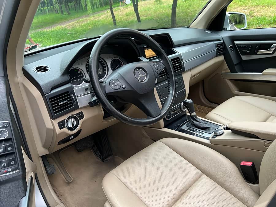 Mercedes-Benz GLK Class (Imported) 2010 car image #12