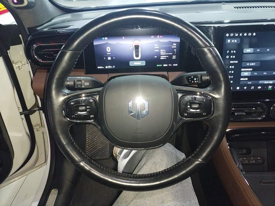 零跑汽车 零跑C01 2022 汽车图片 #12