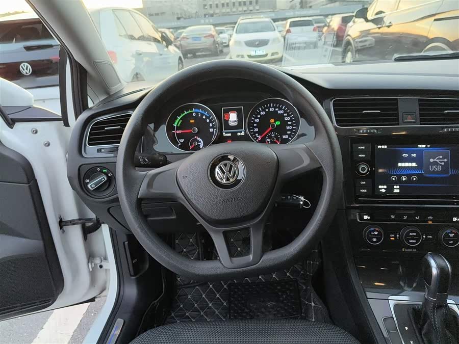 Volkswagen Golf Pure Electric 2020 #12 Volkswagen Golf Pure Electric 2020 image de voiture #12