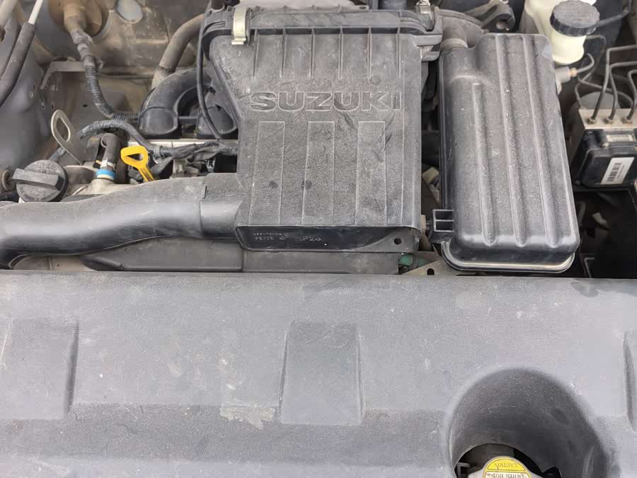 Suzuki Liana A6 2015 immagine di auto #12