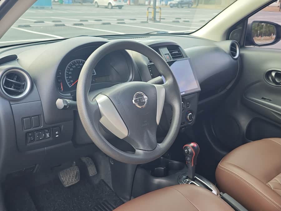 Nissan Sunny 2017 car image #12