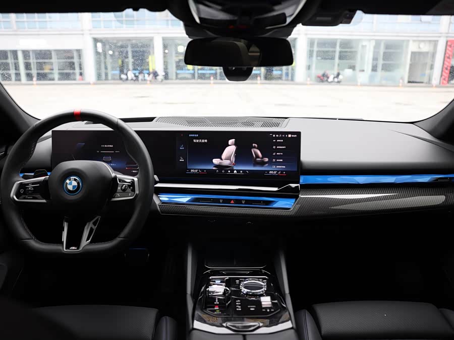 BMW i5 M60 2025 car image #12