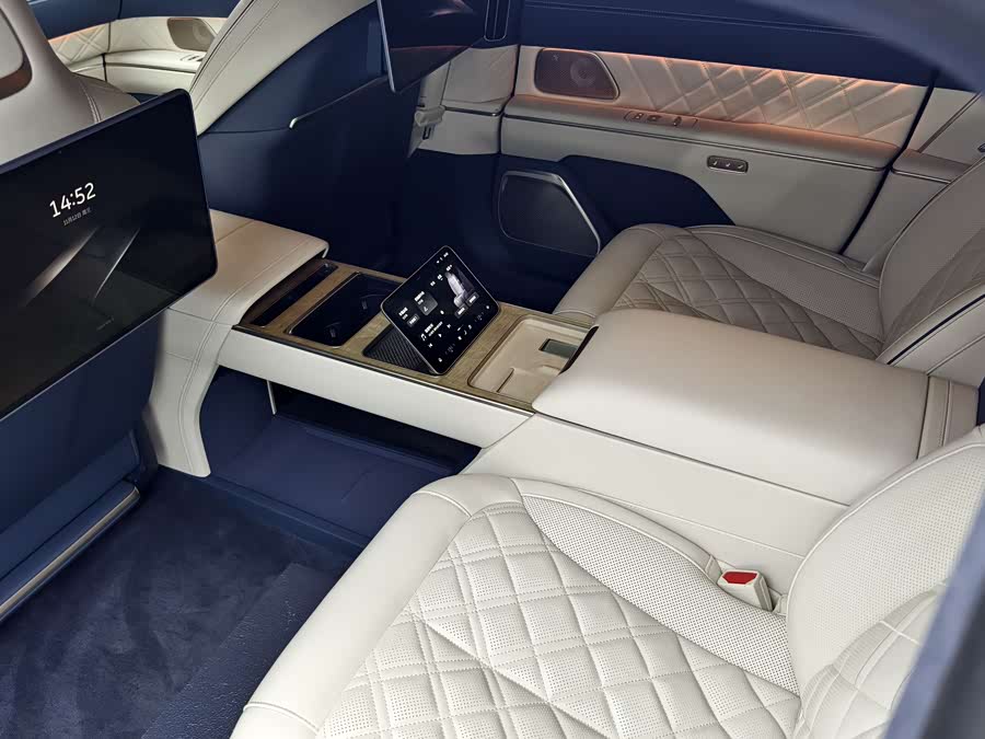 蔚来 蔚来ET9 2025 汽车图片 #12