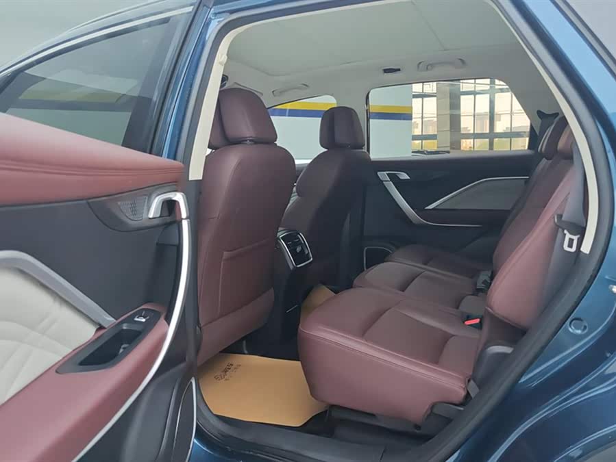 GEELY JiaJi New Energy 2021 car image #12