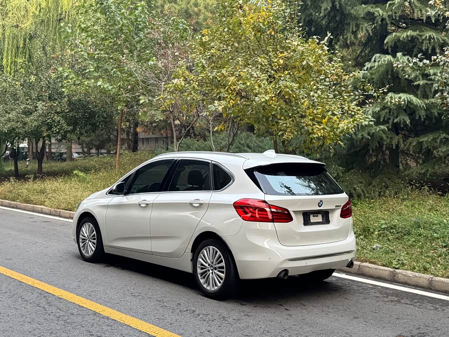 BMW 2 Series Tourer (Imported) 2015 #12 BMW 2 Series Tourer (Imported) 2015 car image #12