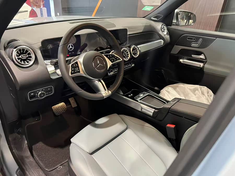 Mercedes-Benz EQB Class 2025 #12 Mercedes-Benz EQB Class 2025 immagine di auto #12