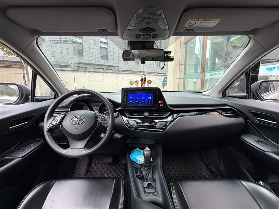 Toyota Izoa 2022 car image #12