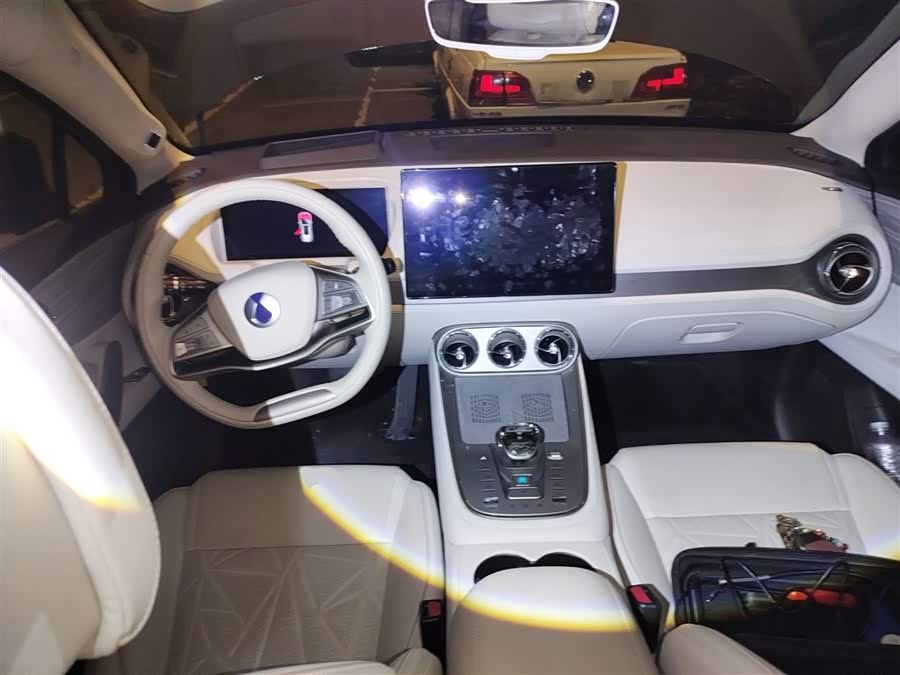 Denza N8 2023 #12 Denza N8 2023 car image #12