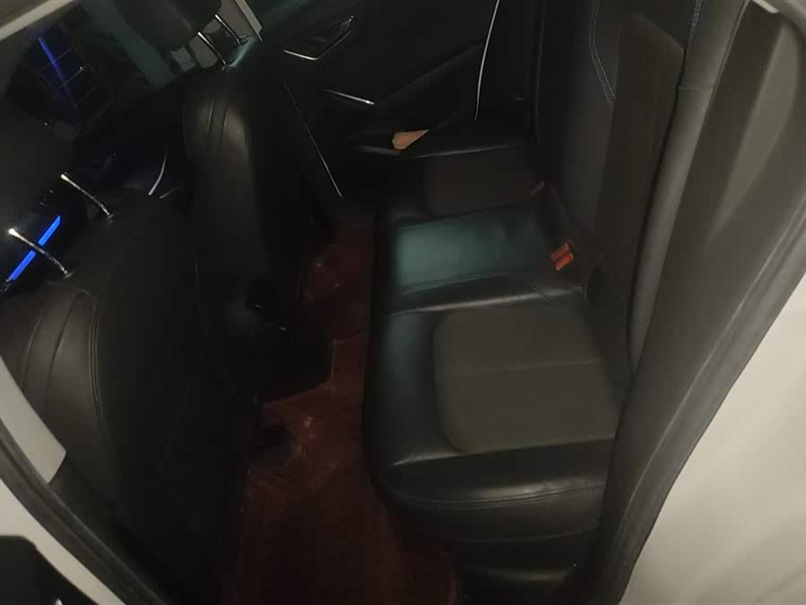 Audi Q2L e-tron 2020 #12 Audi Q2L e-tron 2020 car image #12