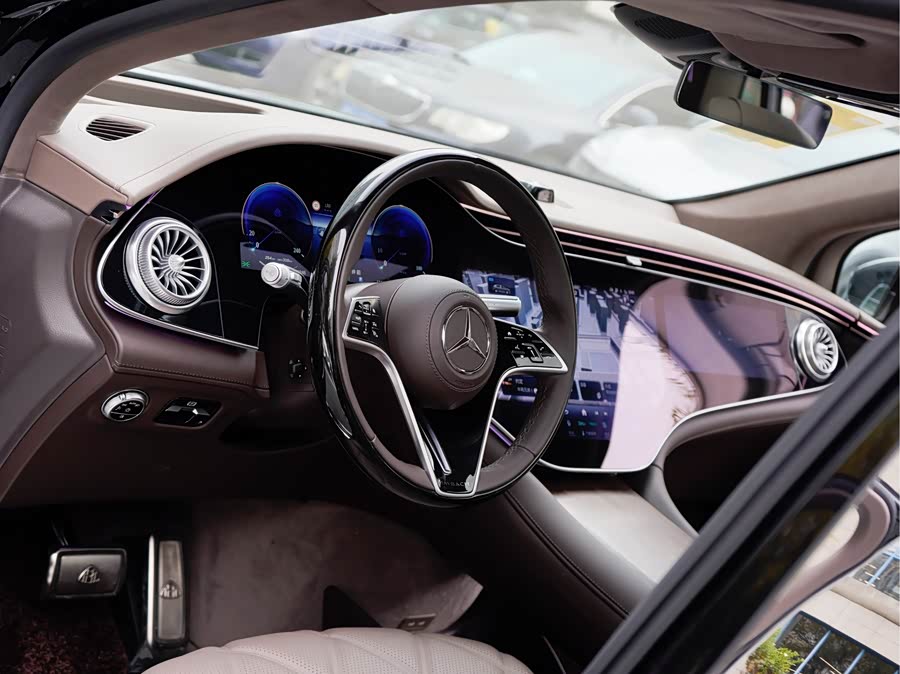 Mercedes-Benz MaybachEQS SUV 2025 immagine di auto #12