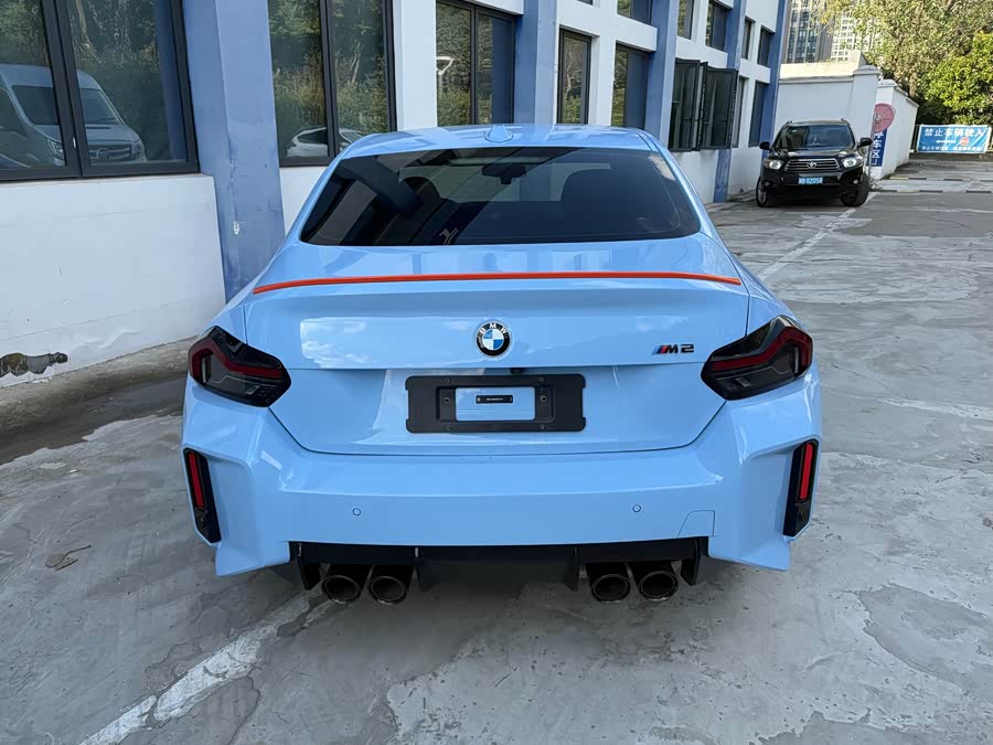 BMW M2 2025 #12 BMW M2 2025 car image #12