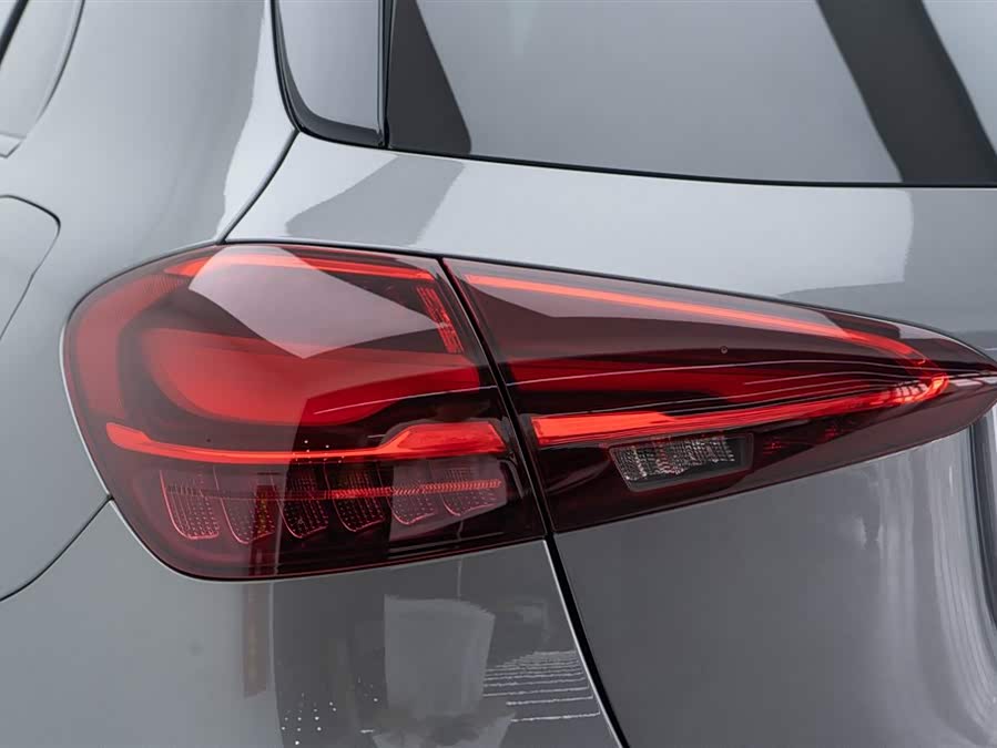 Mercedes-Benz A AMG 2024 #12 Mercedes-Benz A AMG 2024 صورة سيارة #12