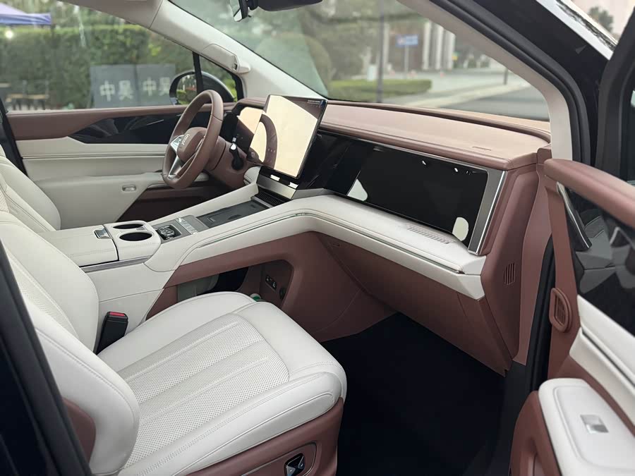 BYD Xia 2025 #12 BYD Xia 2025 immagine di auto #12