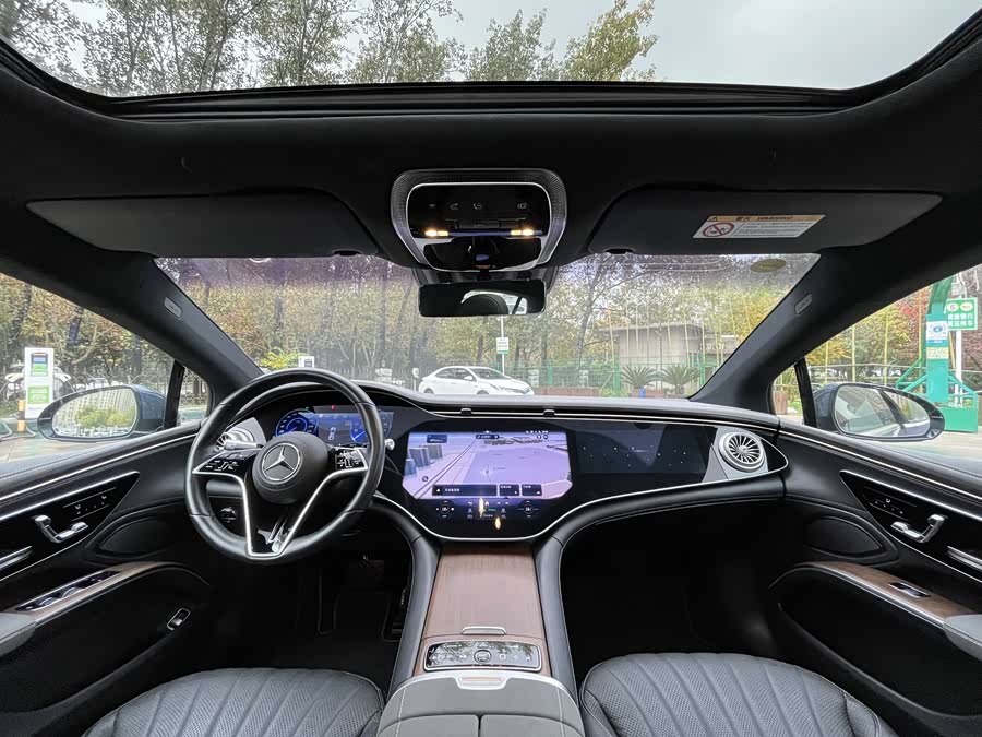 Mercedes-Benz EQS Class 2022 car image #12