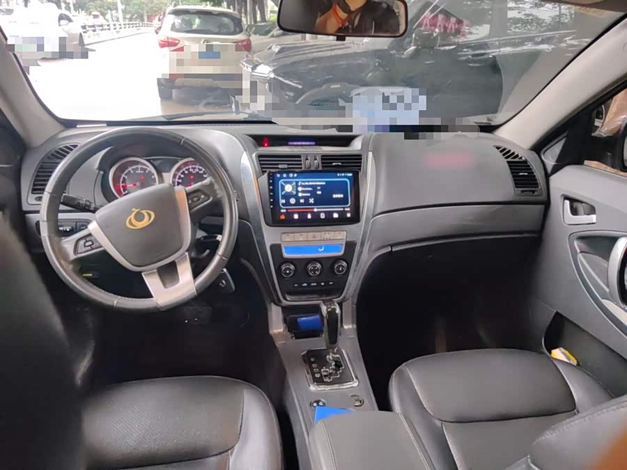 GEELY GX7 2013 car image #12