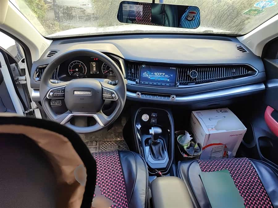 Haval H2s 2019 #12 Haval H2s 2019 car image #12