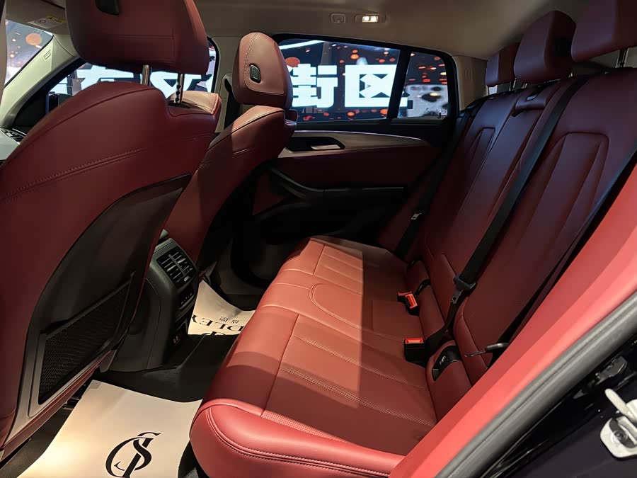 BMW X4 2023 #12 BMW X4 2023 صورة سيارة #12