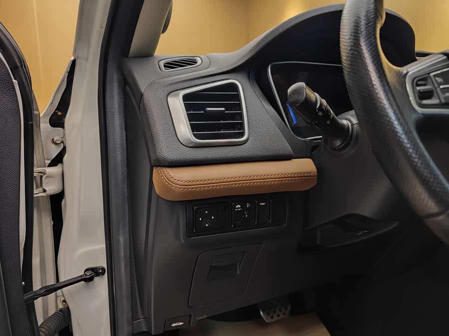 GEELY Vision X6 2019 imagen de coche #12