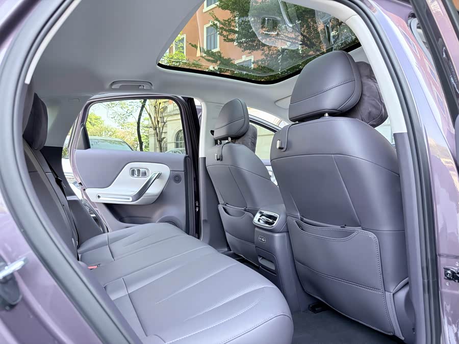 零跑汽车 零跑B01 2025 汽车图片 #12