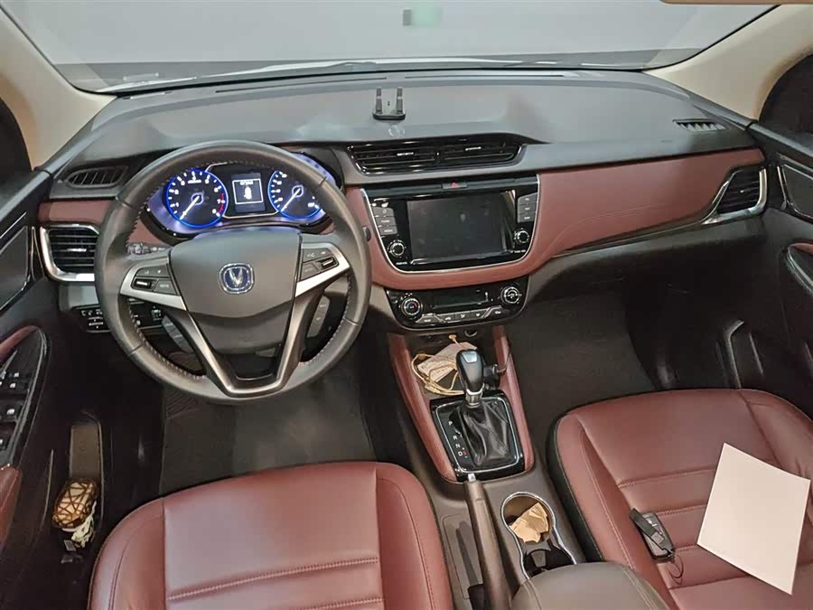 Changan Linmax 2018 car image #12