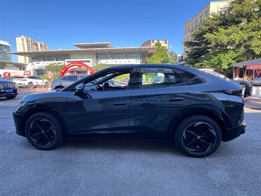 Volkswagen ID.UNYX 06 2025 image de voiture #12