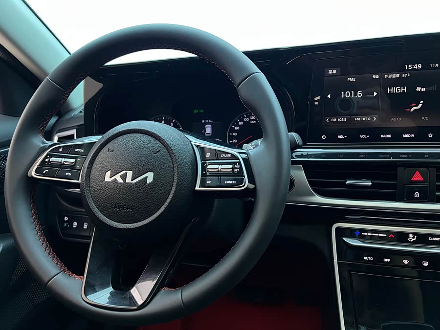 Kia Stonic 2022 car image #12