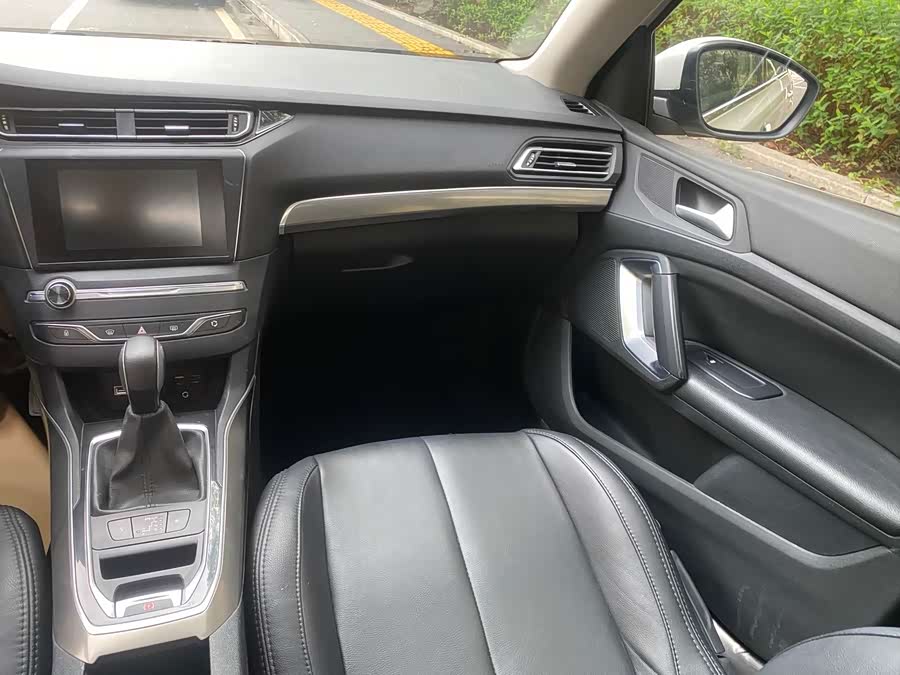 Peugeot 408 2014 car image #12