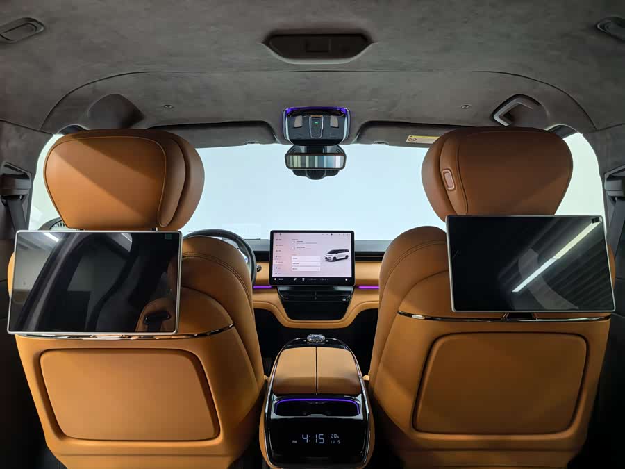 GEELY 2024 car image #12