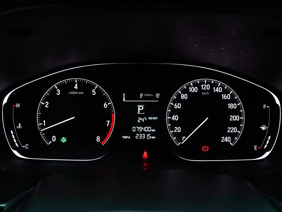 Honda Accord 2019 car image #12