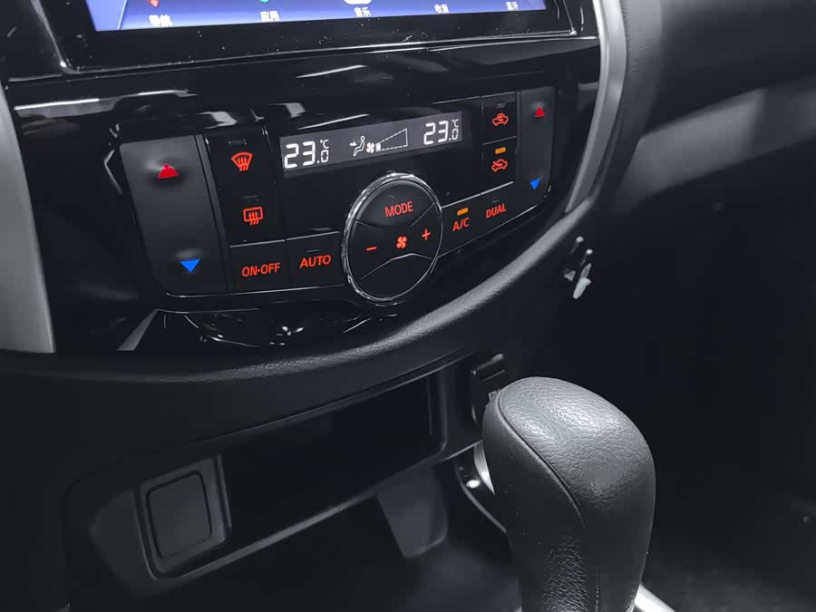 日产 纳瓦拉 2018 汽车图片 #12