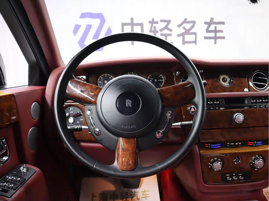 劳斯莱斯 古思特 2021 汽车图片 #12