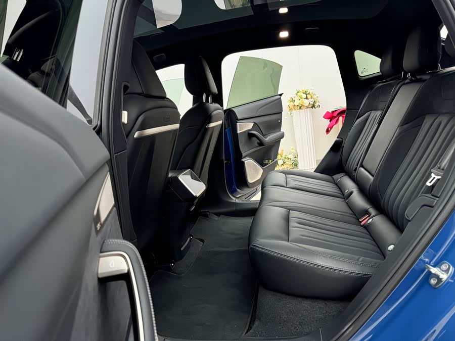 2024 car image #12