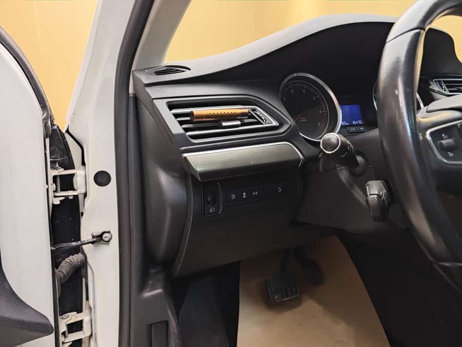 Peugeot 408 2016 car image #12