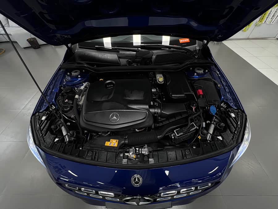 Mercedes-Benz GLA Class 2018 #12 Mercedes-Benz GLA Class 2018 car image #12