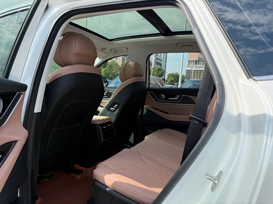 Chery Tiggo8L 2025 car image #12