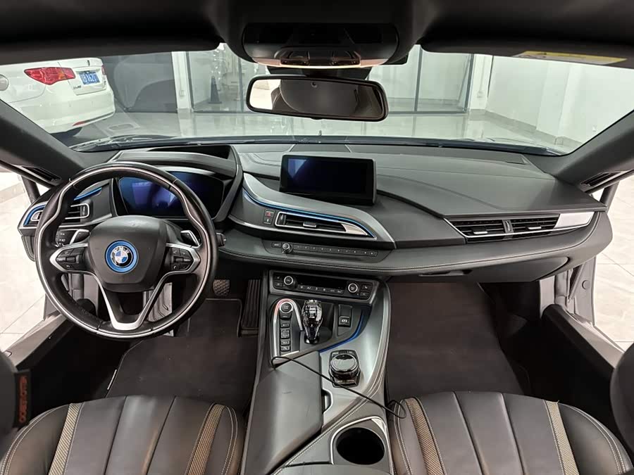 BMW i8 2017 #12 BMW i8 2017 صورة سيارة #12