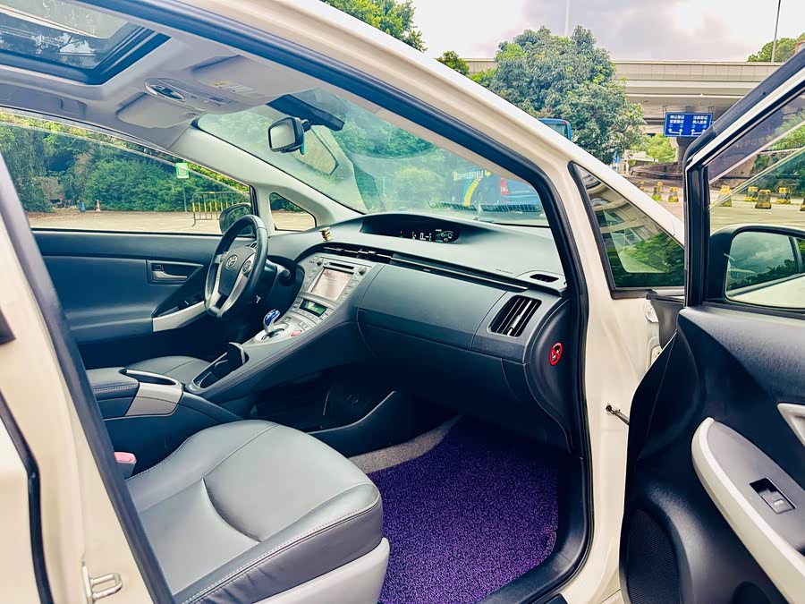 Toyota Prius 2013 immagine di auto #12