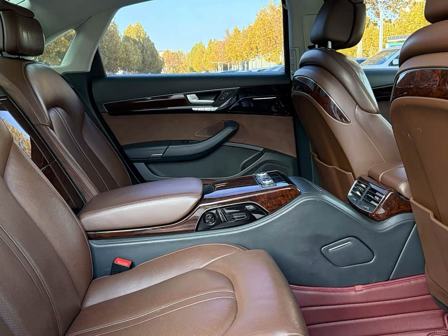 Audi A8 2013 image de voiture #12