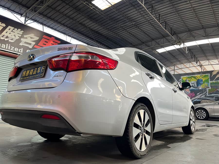 起亚 起亚K2 2013 汽车图片 #12