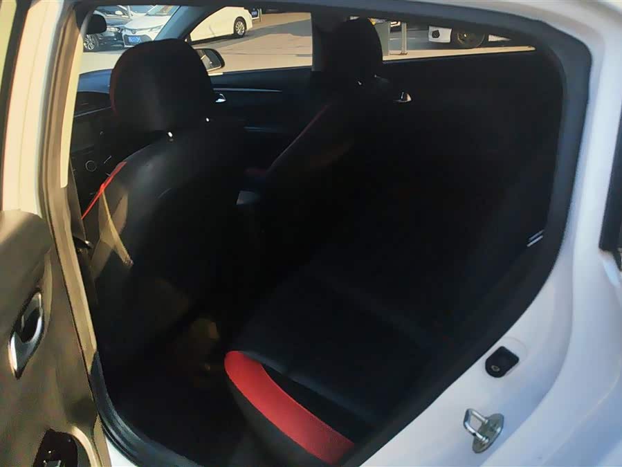 Kia Rio Cross 2019 car image #12