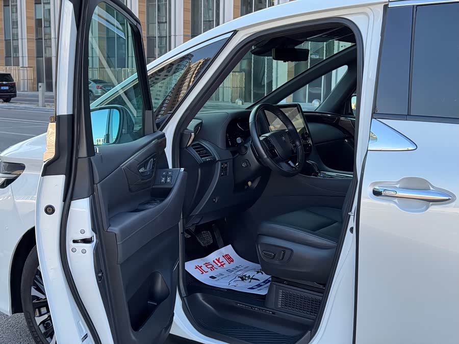 丰田 威尔法 2023 汽车图片 #12