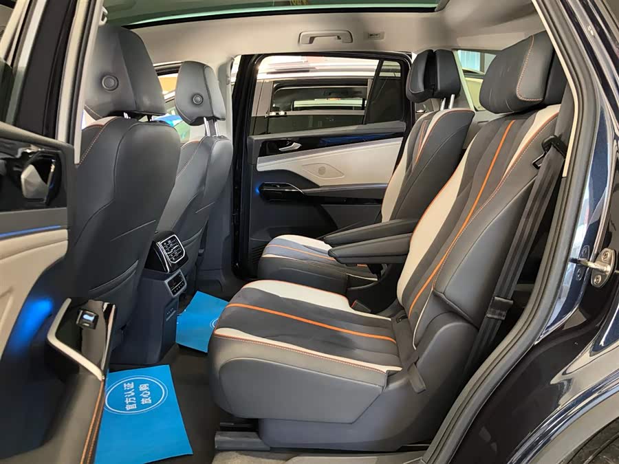 Volkswagen ID.6 Crozz 2021 immagine di auto #12