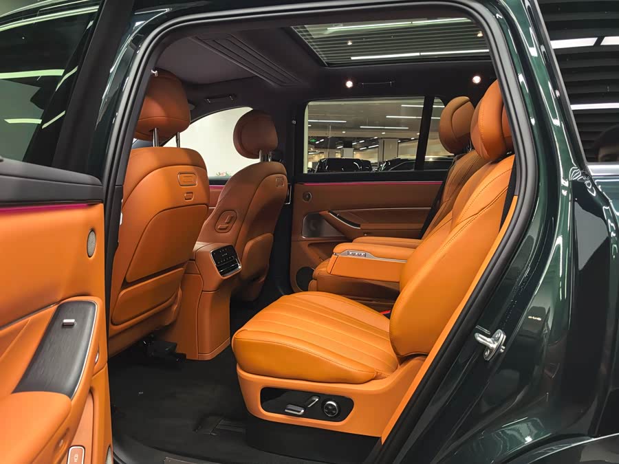 2025 car image #12