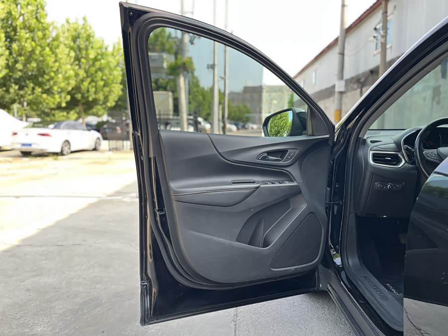 Chevrolet Equinox 2020 #12 Chevrolet Equinox 2020 car image #12